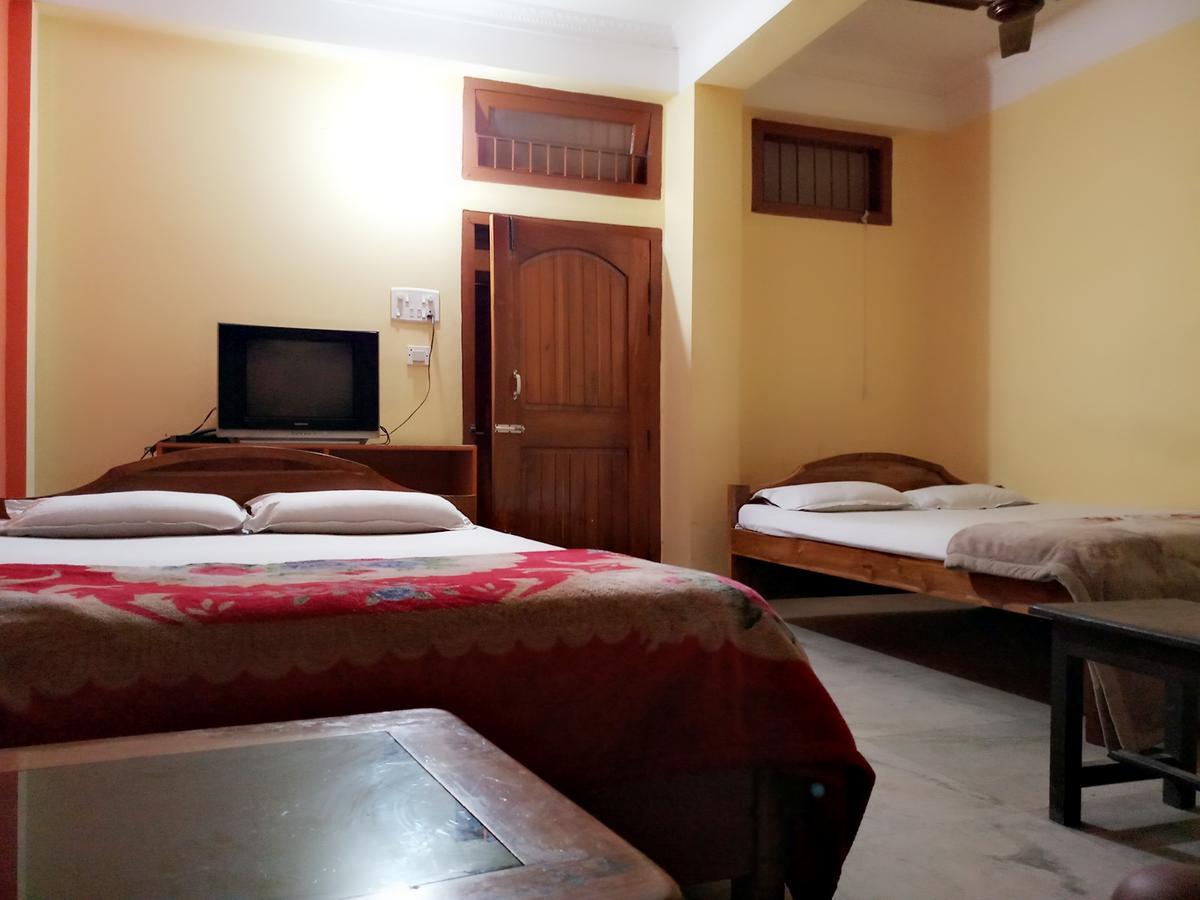 Dispur Lodge Guwahati Zewnętrze zdjęcie
